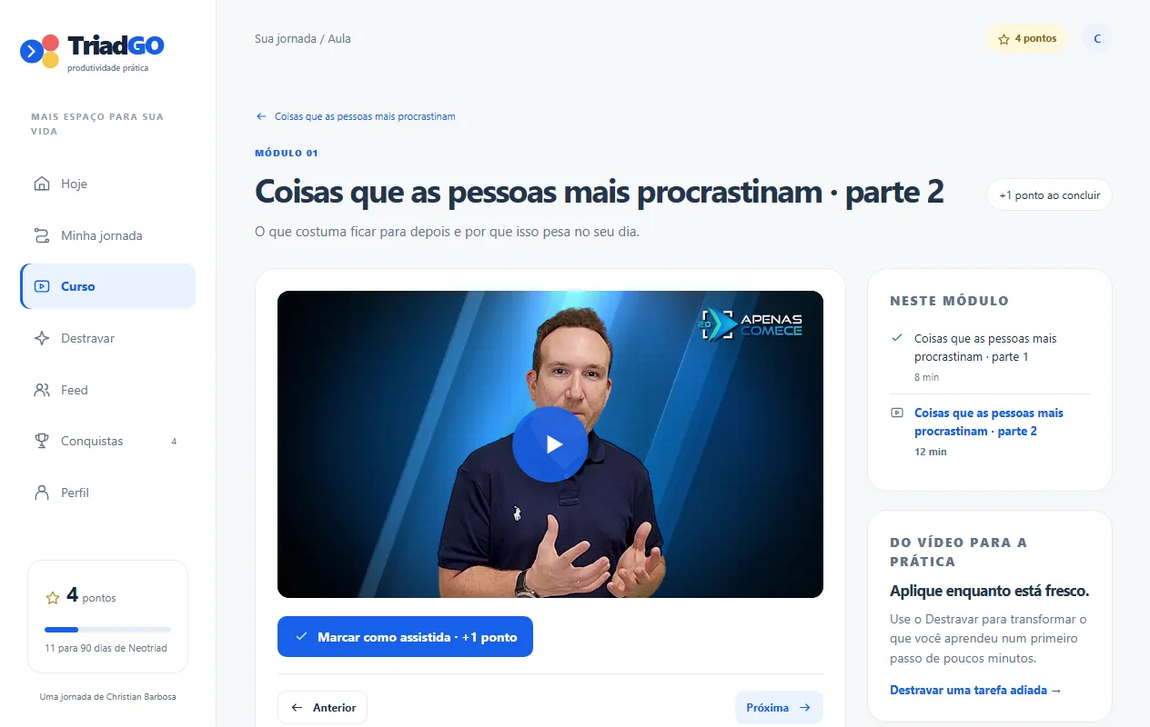 Aula em vídeo do curso Apenas Comece 2.0 dentro do TriadeGO, com Christian Barbosa e o botão de play